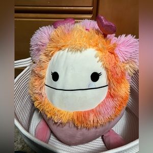 Big Foot Valentines Squishmallows